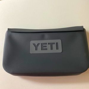 Yeti Sidekick Charcoal NWOT